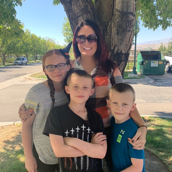 Meet your Posher, Angie - Picture 4 of 13